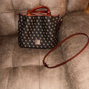 Dooney & Bourke Gretta Small Brenna